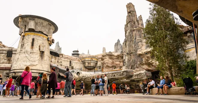 Theme Park Review: Star Wars: Galaxy's Edge Disneyland